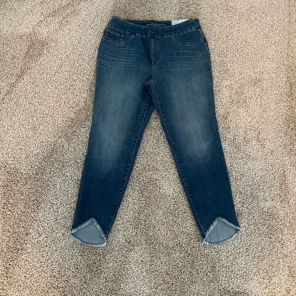 Chico’s Pull On Jegging Ankle